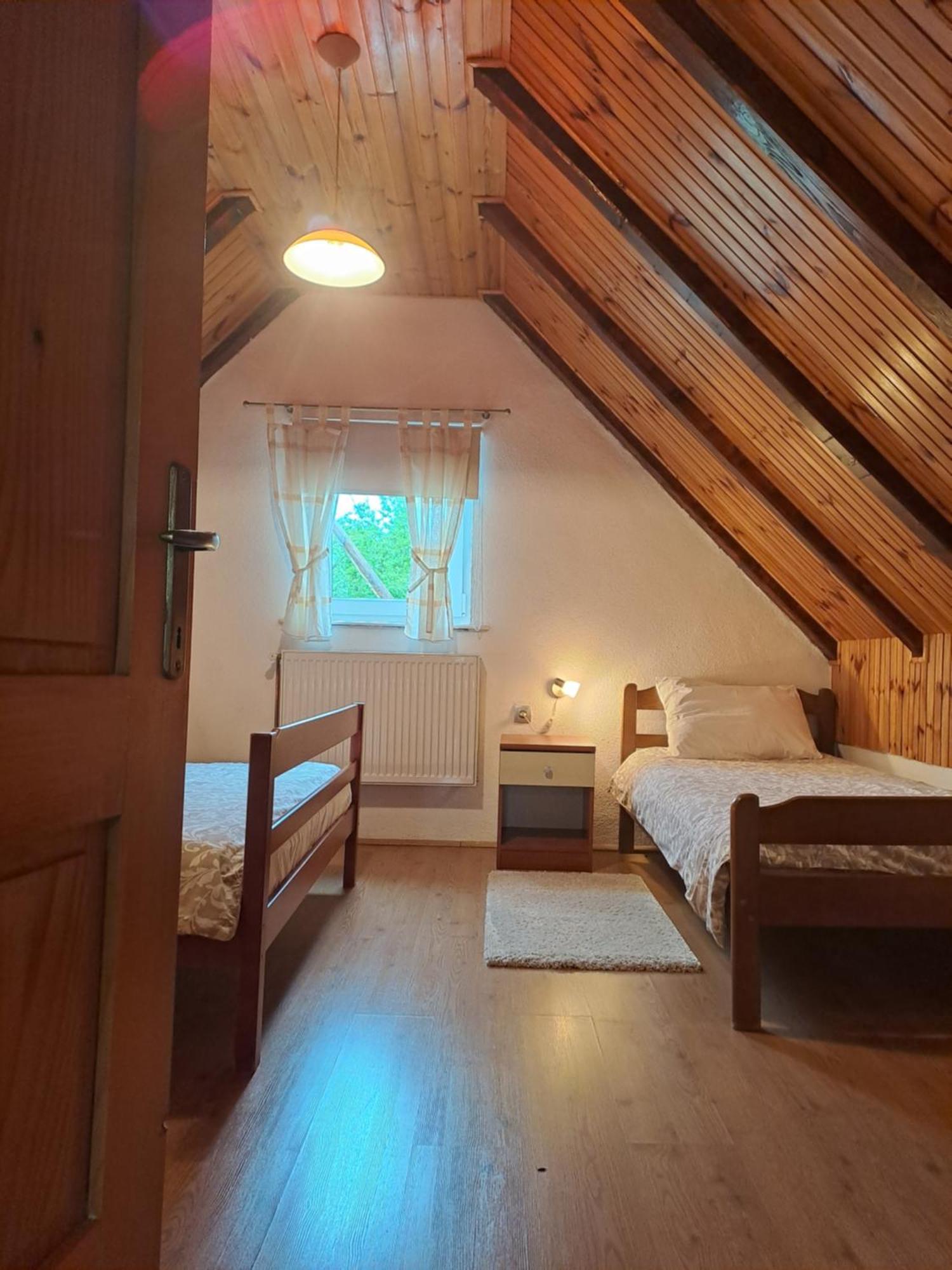 Guesthouse Andrea Poljanak Kültér fotó