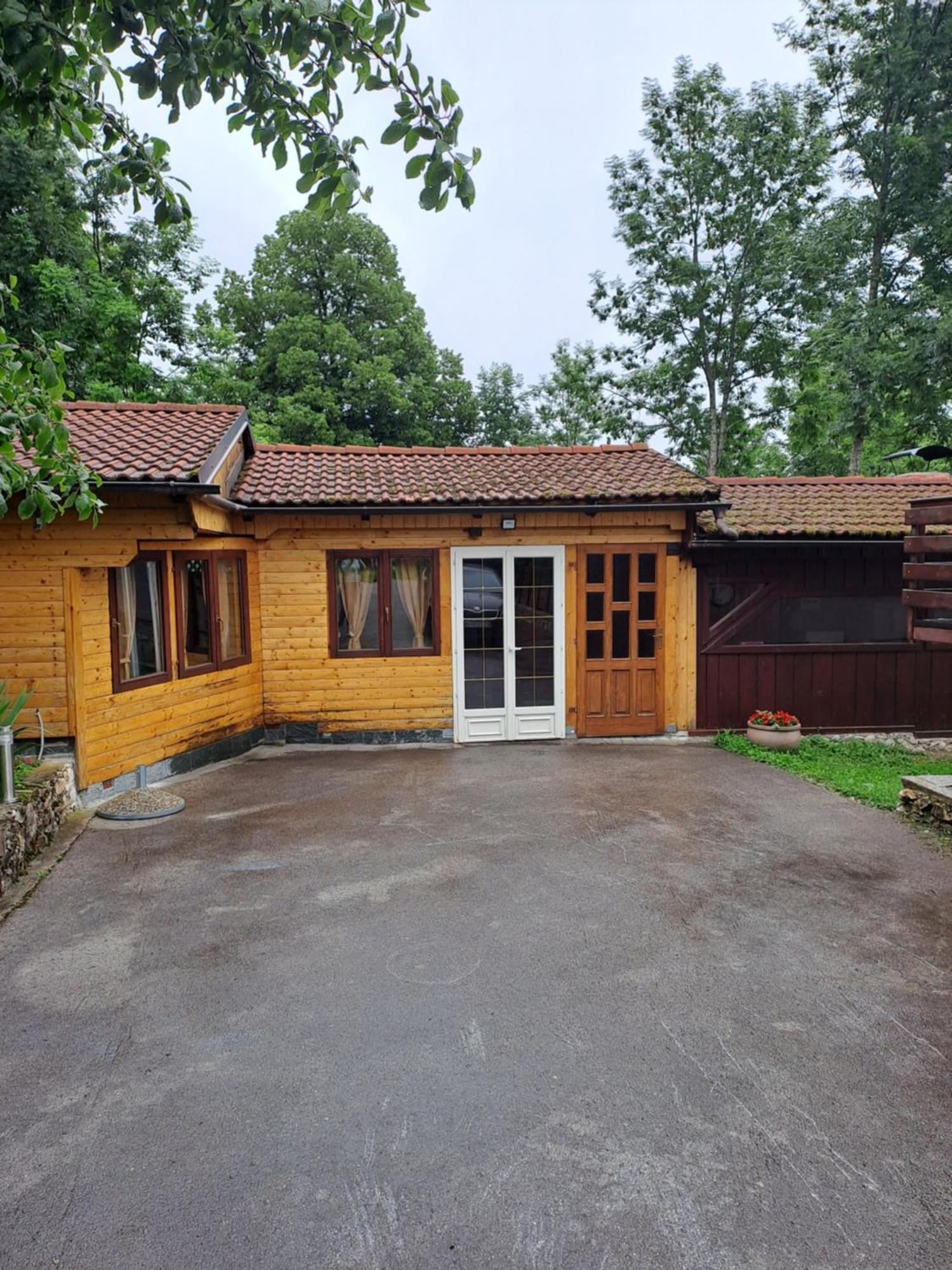 Guesthouse Andrea Poljanak Kültér fotó