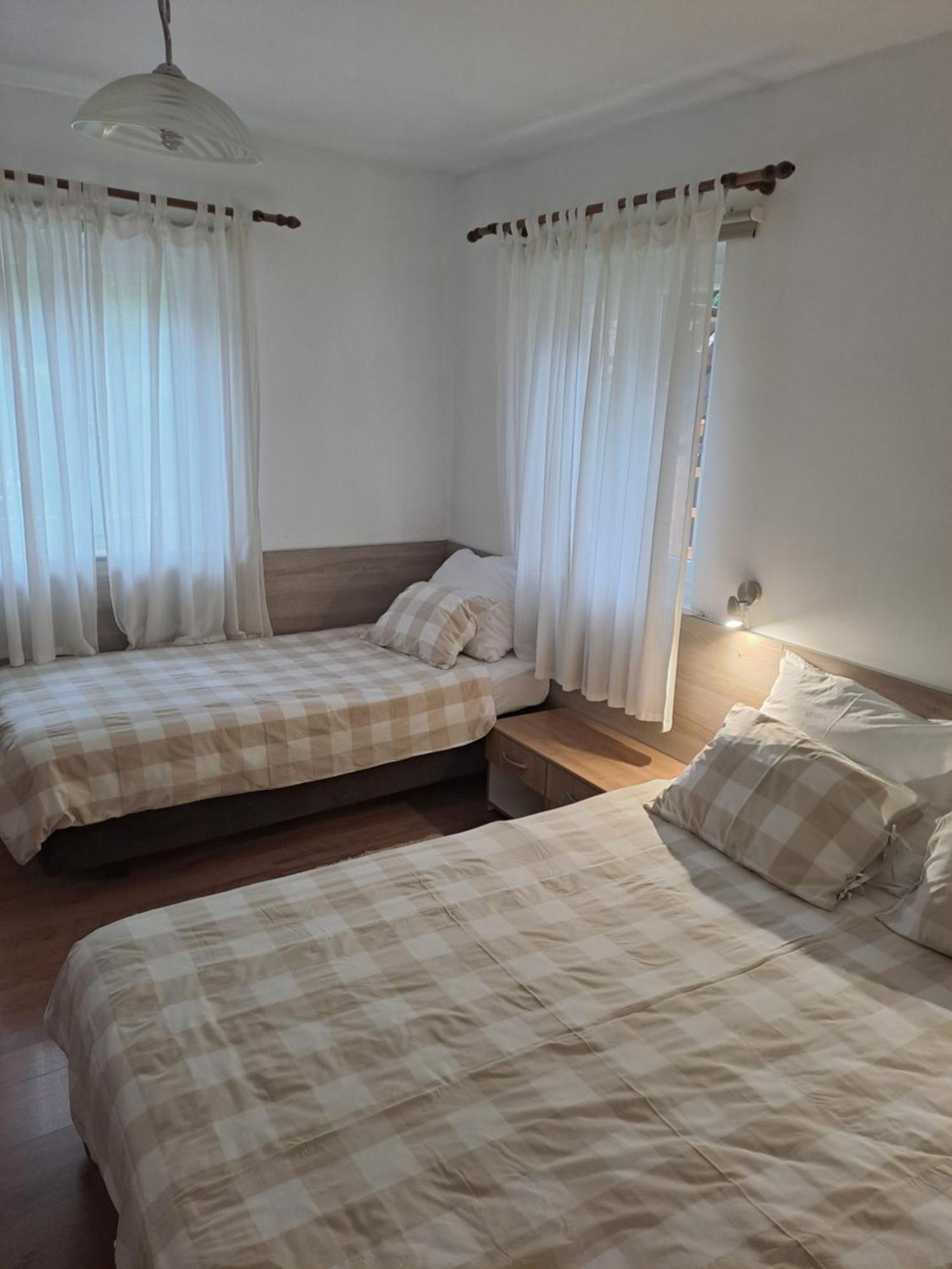 Guesthouse Andrea Poljanak Kültér fotó
