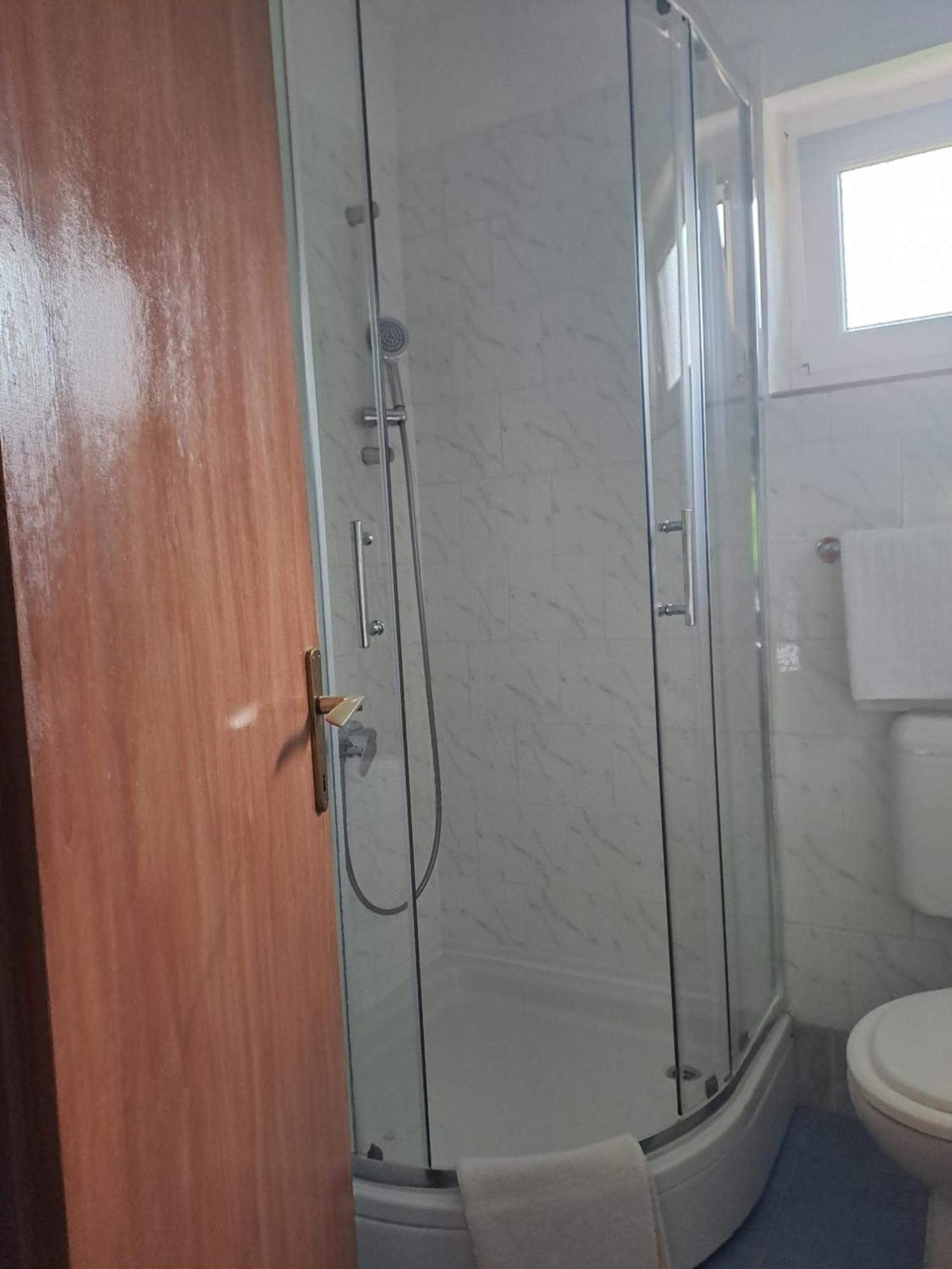 Guesthouse Andrea Poljanak Kültér fotó